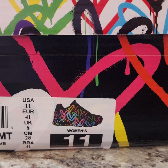 Skechers black highlights hearts shoes - Picture 7 of 8